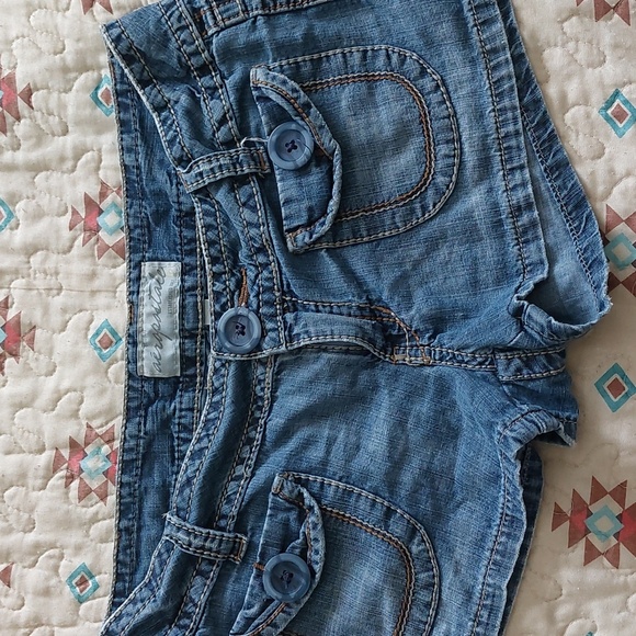 AERO  Low Rise Short Shorts💋5/6 - Picture 6 of 14